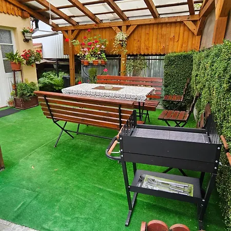 Domokos Apartment